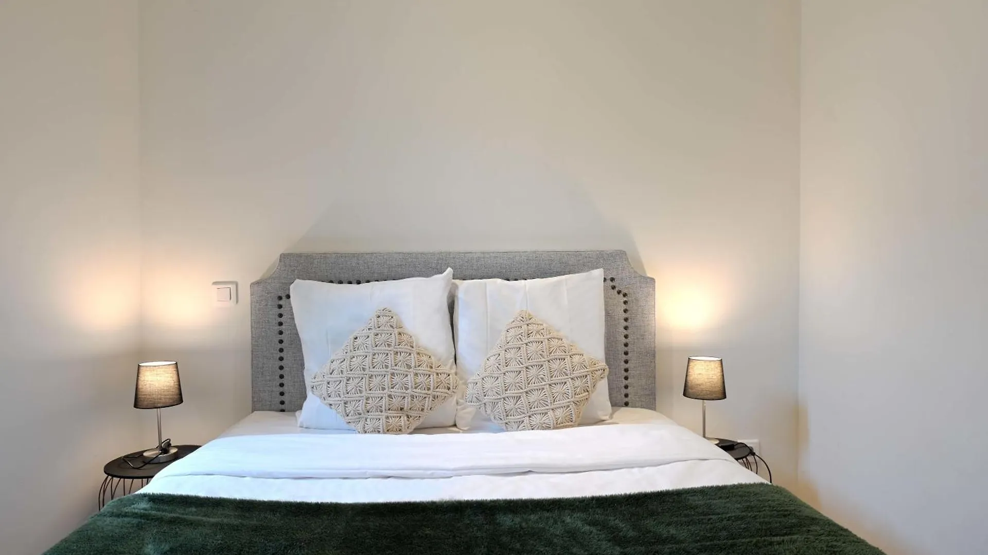 Superbe Appartement De 2 Pieces Paris